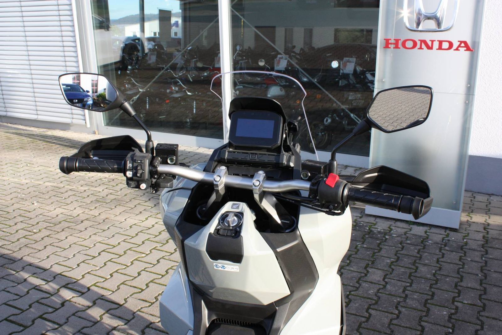 Fahrzeugabbildung Honda ADV 350  MY2024