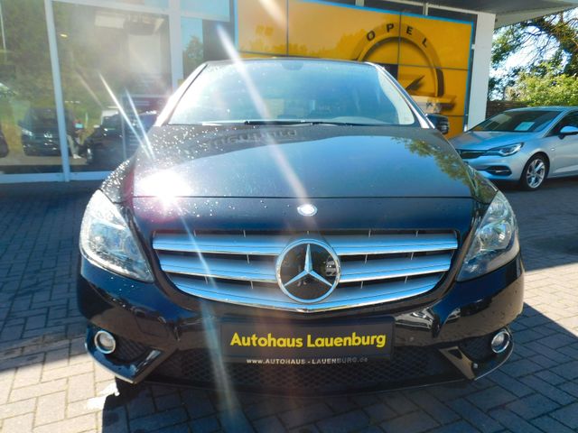 Foto: MERCEDES-BENZ B 180 CDI+SHZ+NAVI+APS+AHK (Fahrzeug-Nummer 457833899)