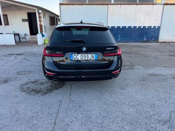 BMW 320 - 5