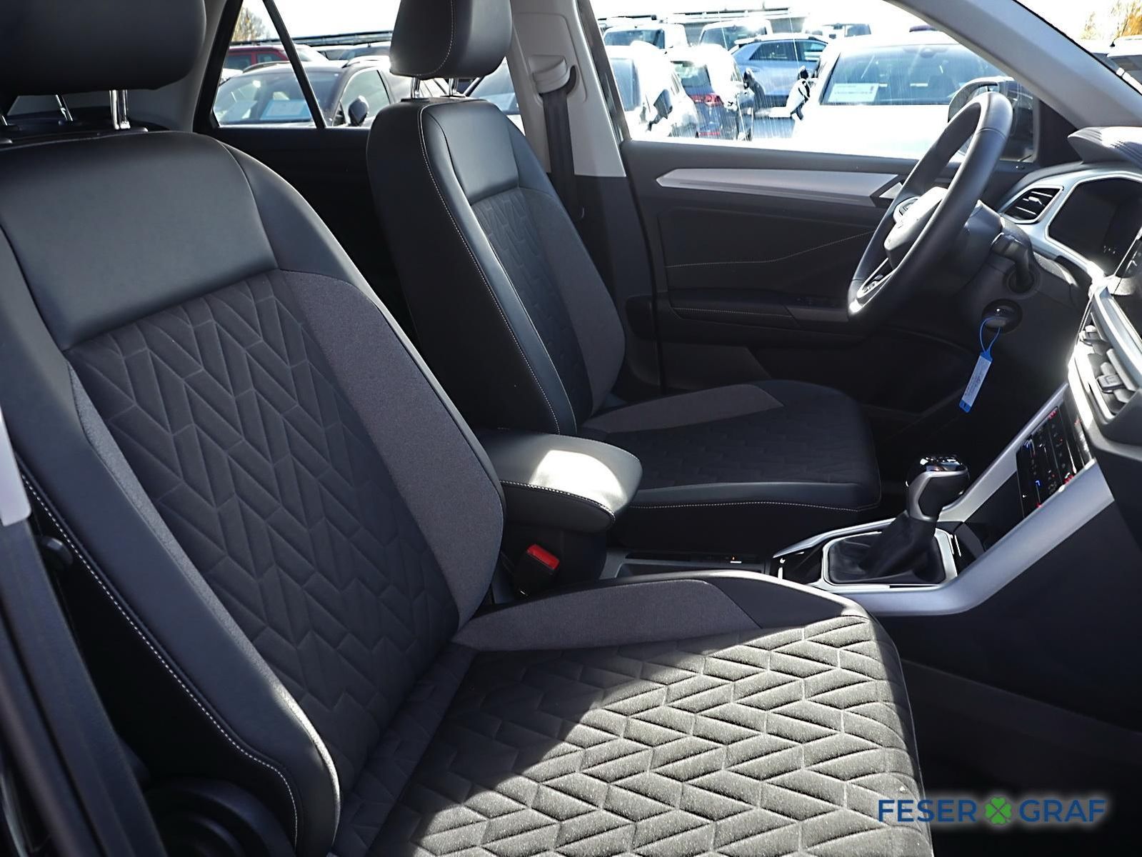 Volkswagen T-Roc - Bild 7