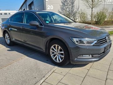 Volkswagen Passat - 6