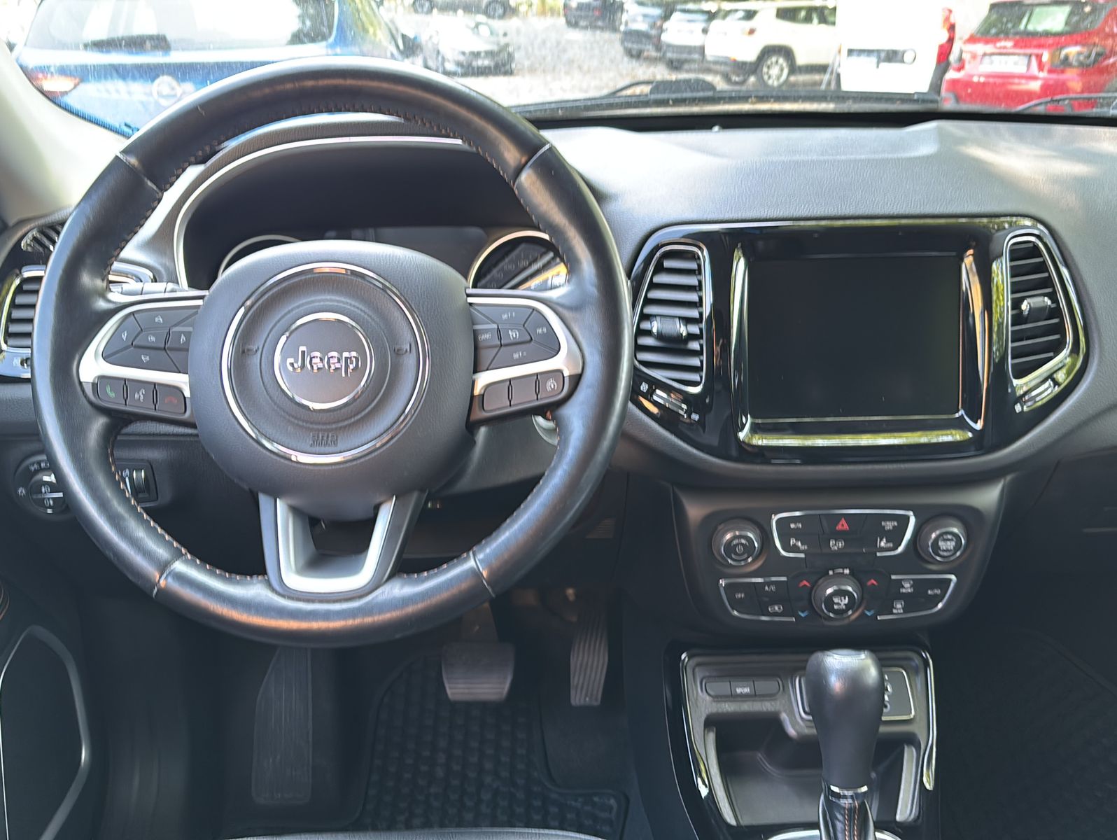 Fahrzeugabbildung Jeep Compass  1.3 T-GDI I4 110kW Limited DCT