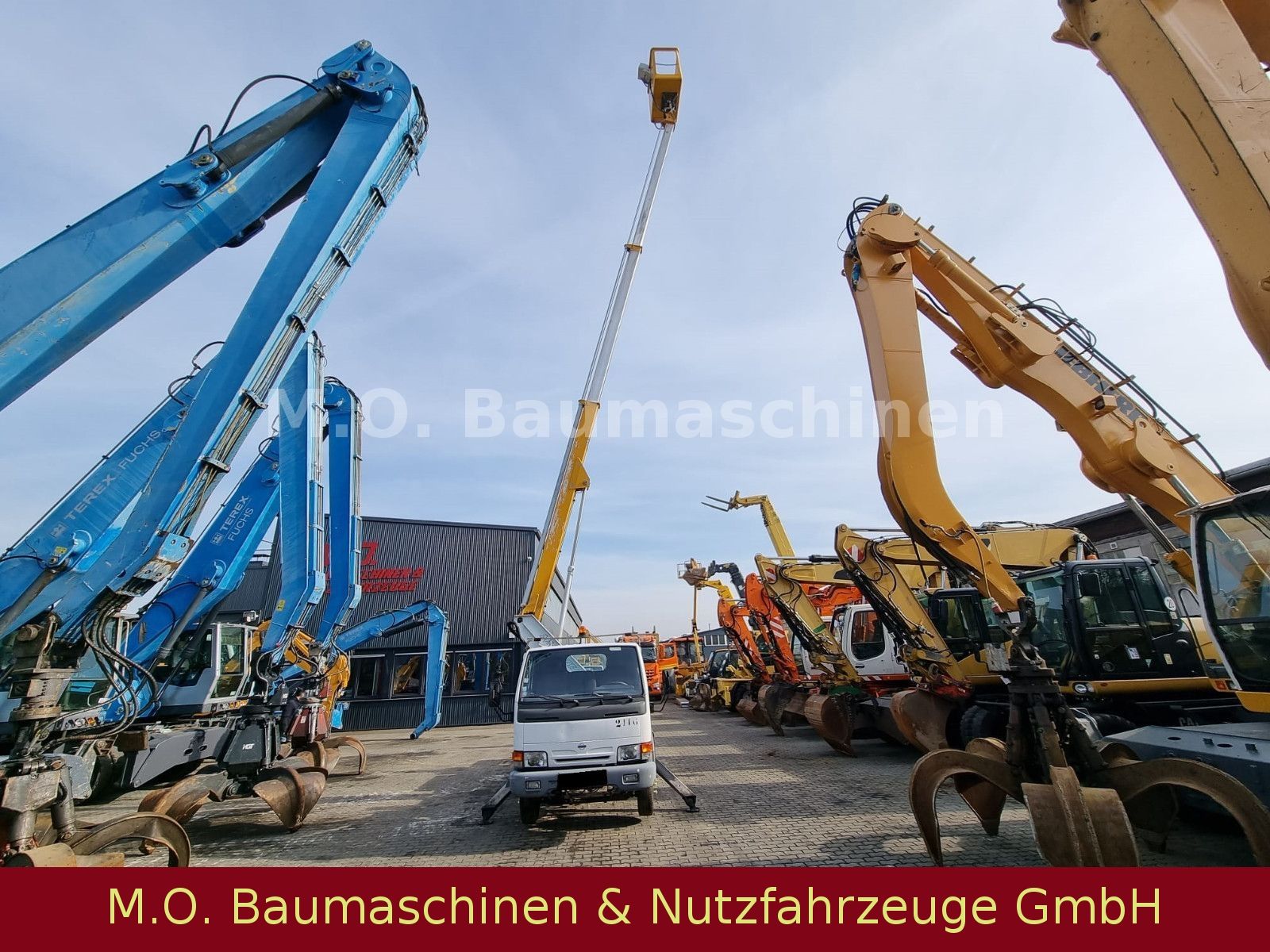 Fahrzeugabbildung Nissan Capstar  Multititel 180 Alu /  18 m
