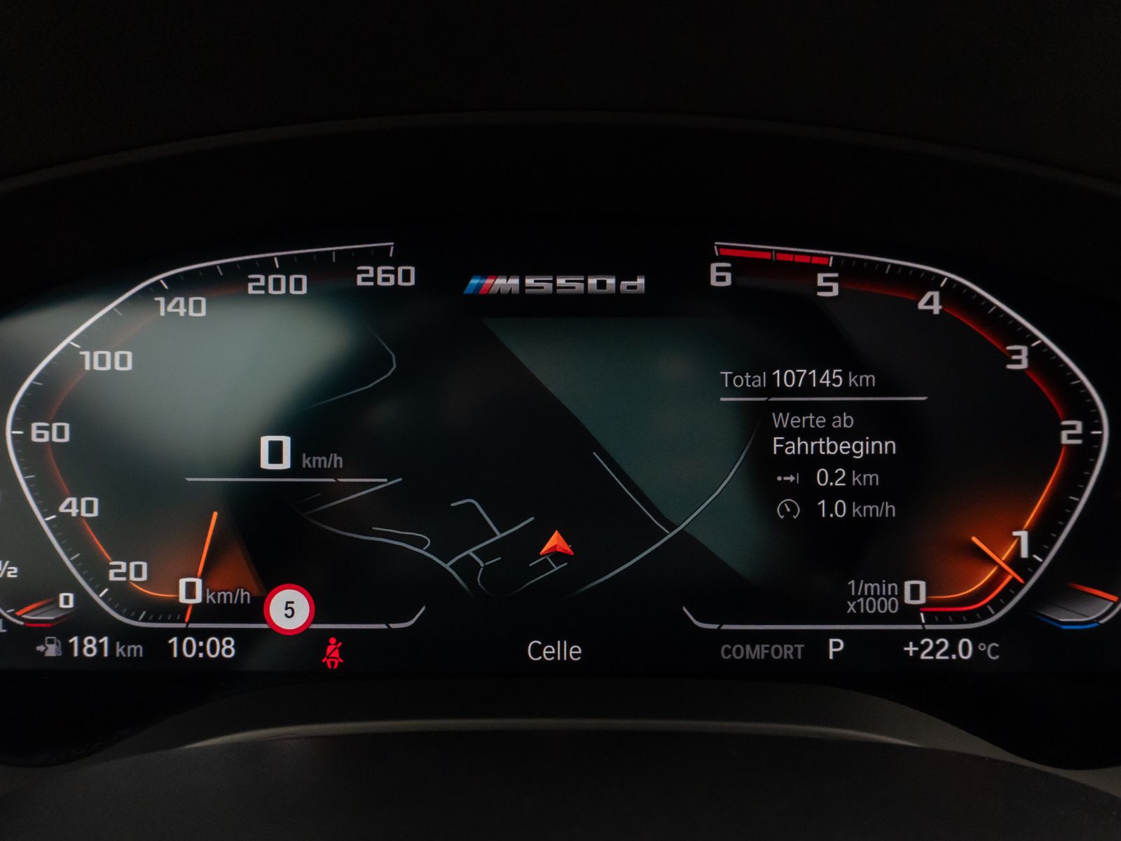 Fahrzeugabbildung BMW M550d xD Laser 360°HUD H/K AHK Komfort 20Zoll
