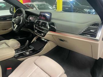 BMW X4 - 11