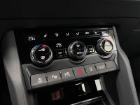 SKODA Karoq Sportline 2.0 TDI DSG 4x4 AHK MATRIX 5JGAR bei Autohaus Landmann & Maier OHG