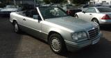 Mercedes-Benz E 200 C124 W124 Cabriolet - Mercedes-Benz E 200: Cabrio, W124