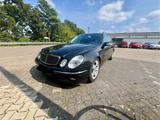 Mercedes-Benz MERCEDES BENZ W211 E 220 CDI AVANTGARDE - Mercedes-Benz E 220 aus 2006: Cdi