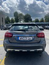 Mercedes-Benz GLA 180 - - Mercedes-Benz GLA 180 von privat