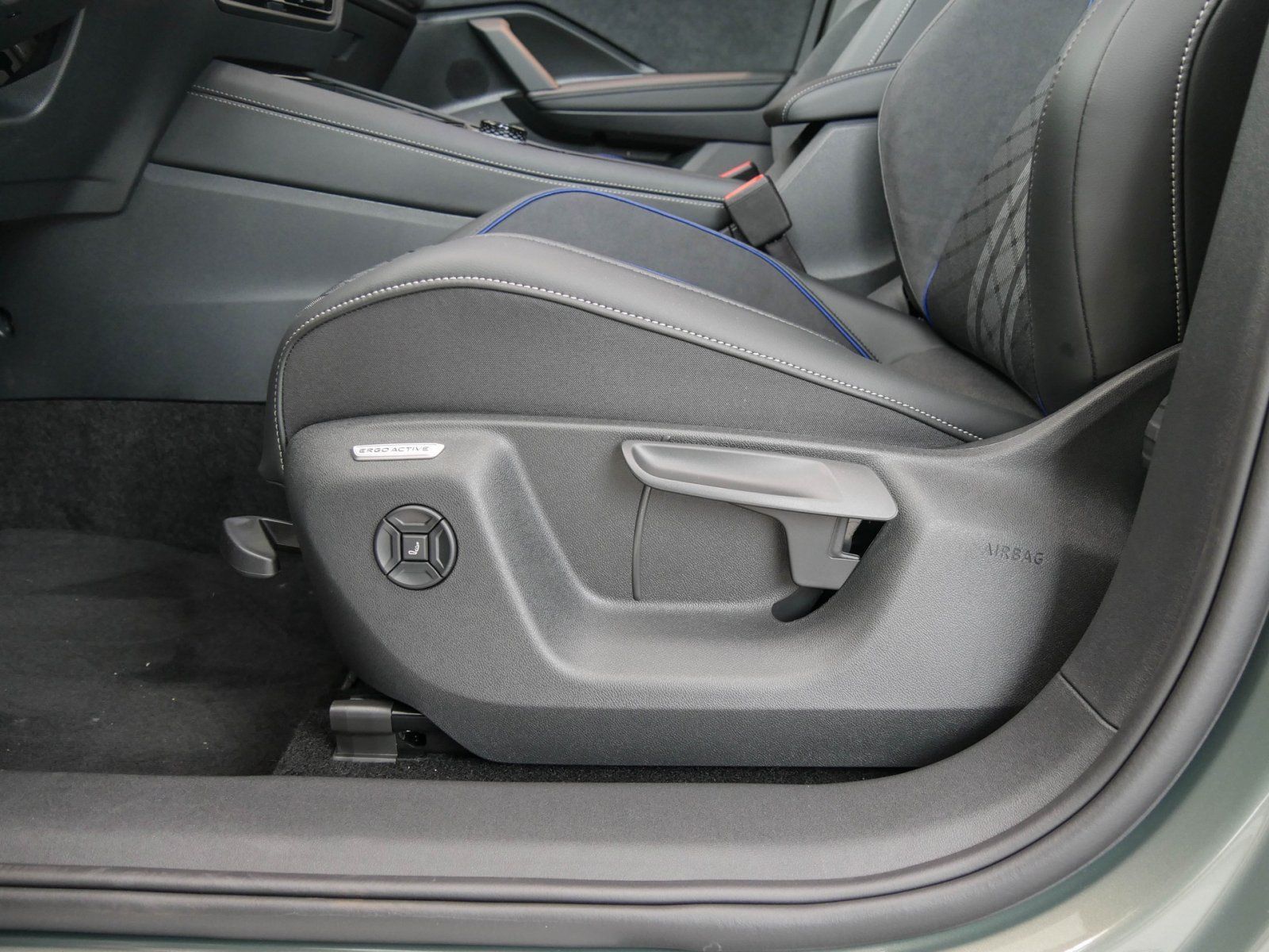 Volkswagen Tiguan - Bild 12