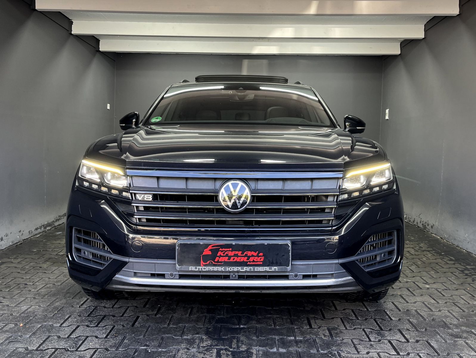 Volkswagen Touareg 4.0 TDI V8 R-Line 4M, LAST EDITION BLACK imagem 2