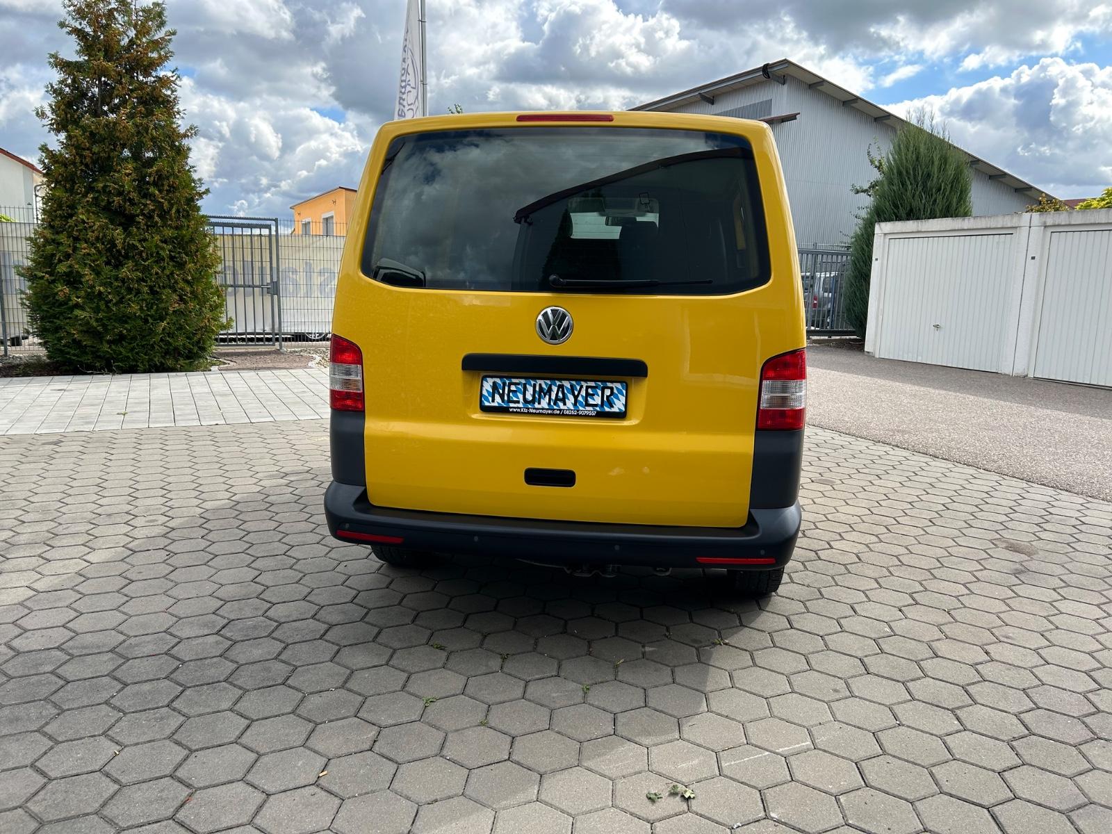 Volkswagen Transporter 2012 — photo 10