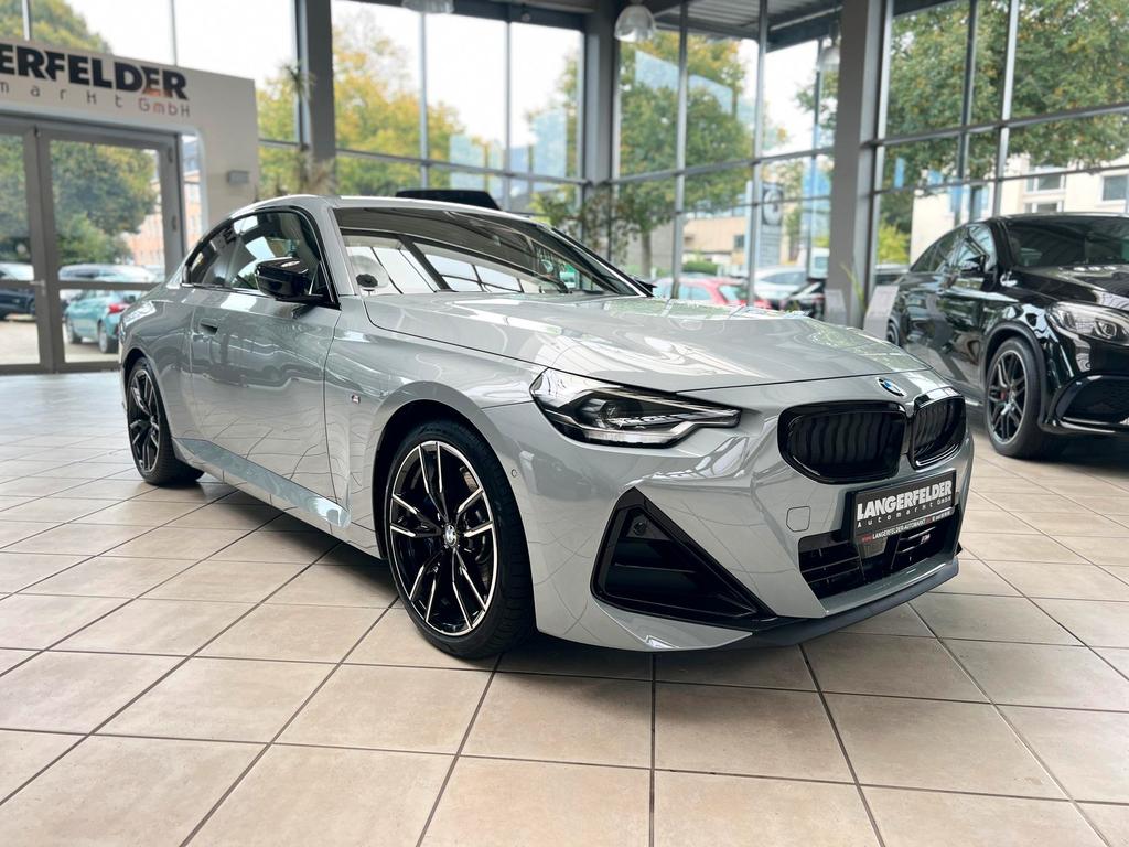 BMW M240i