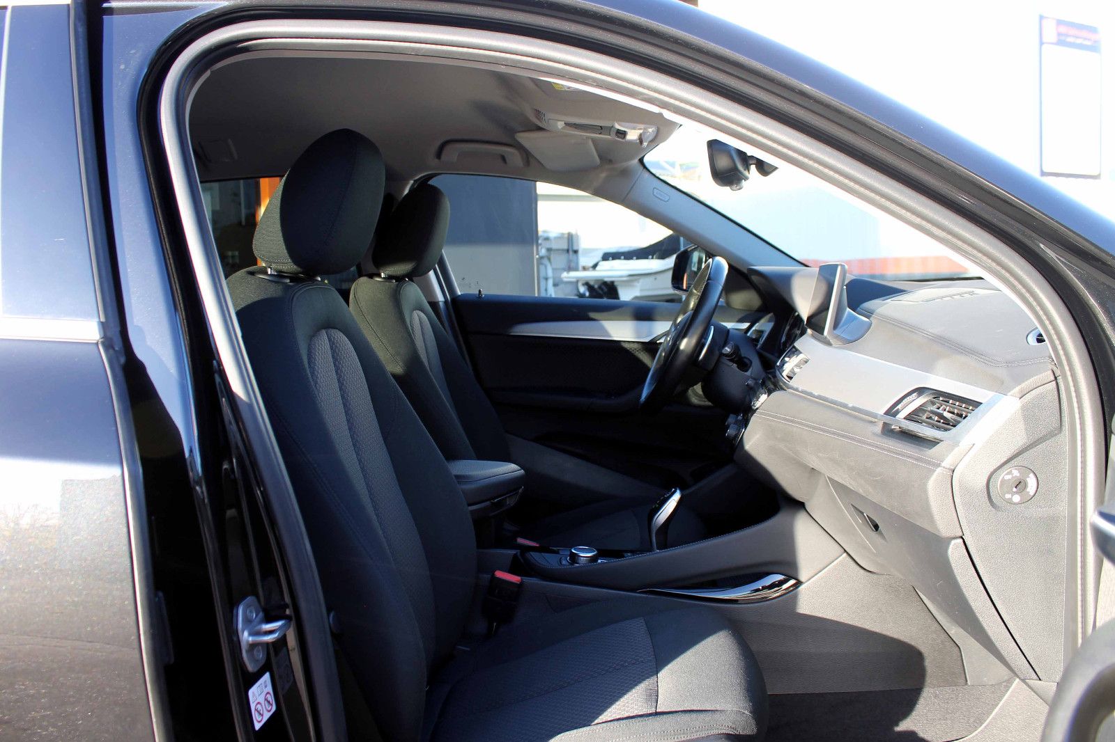 Fahrzeugabbildung BMW X2 xDrive 25d Advantage ACC KAM SHZ LHZ HUD NAV