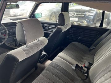 BMW 318 - 8