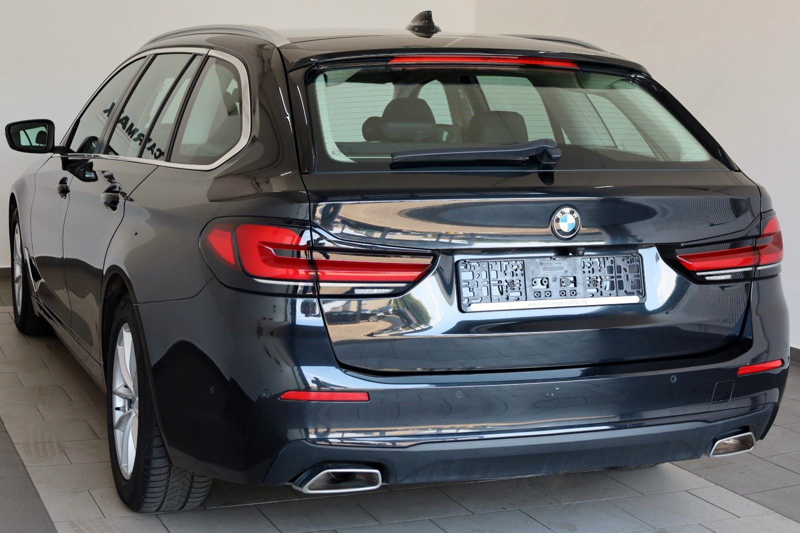 Fahrzeugabbildung BMW 530 d xDrive, Leder,Navi,LED,SH,HUD,Kamera