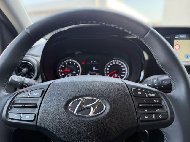 Fahrzeugabbildung Hyundai i10 Intro Edition 1.2 Navi CarPlay PDC Shzg Temp
