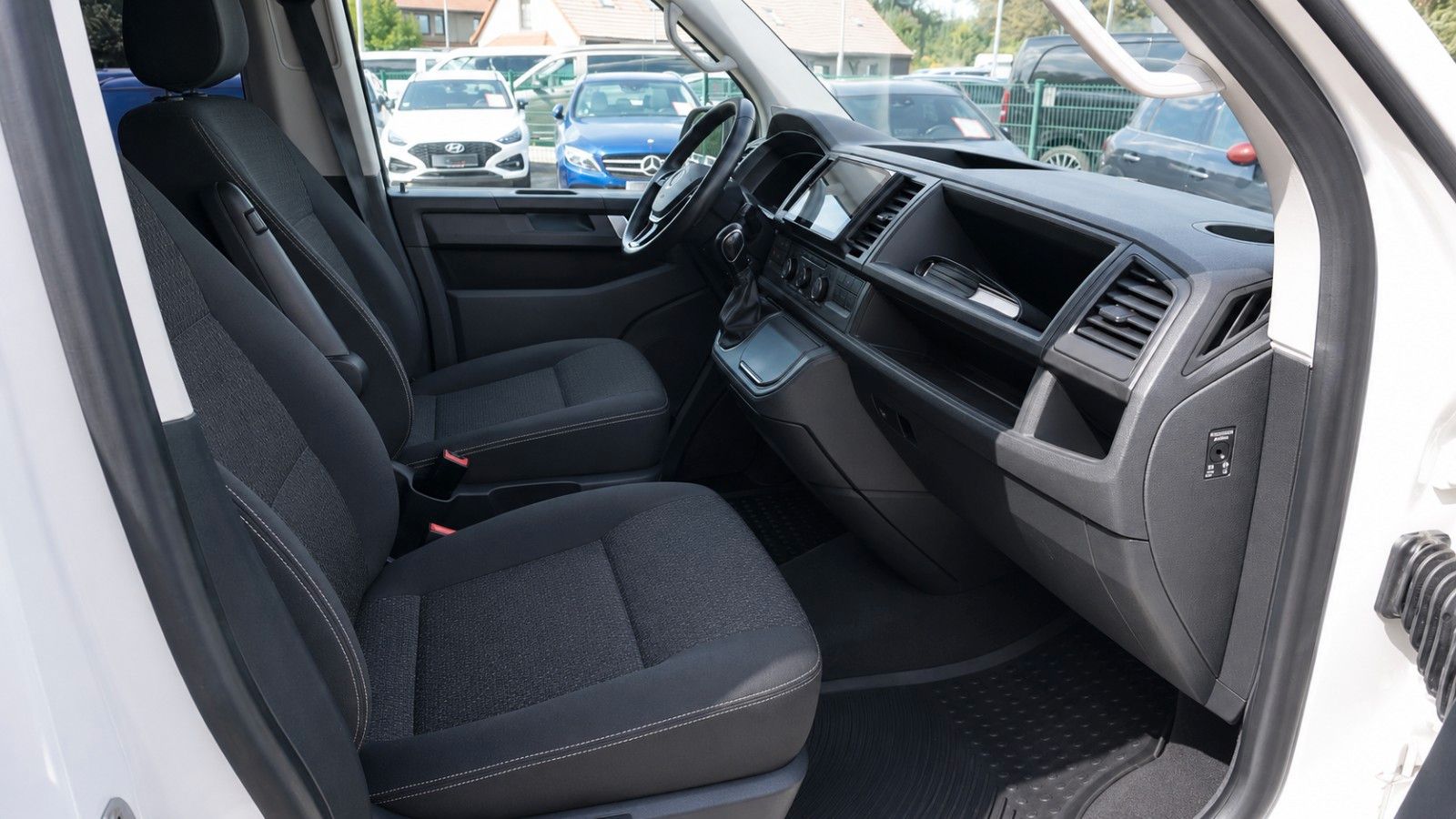 Volkswagen T6 2.0 TDI DSG Multivan 4Motion LED AHK 1.Hand foto 9