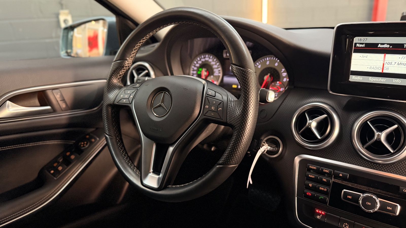 MERCEDES-BENZ A 180 A 180 Urban Kamara|LED|Xenon|Automatik Vorschau 26