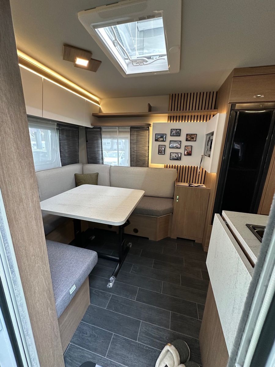 Fahrzeugabbildung Tabbert Senara 490 TD 2.3 Premium Interieur Exterieur