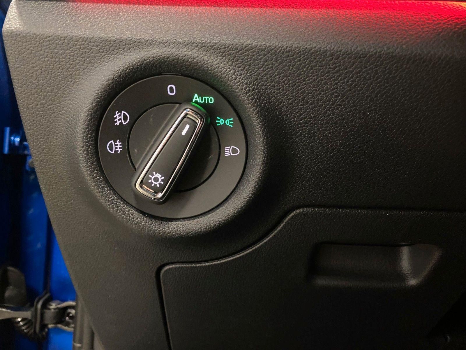 Fahrzeugabbildung SKODA Kamiq 1.5 TSI ACT DSG Monte Carlo+AHK+MATRIX++++
