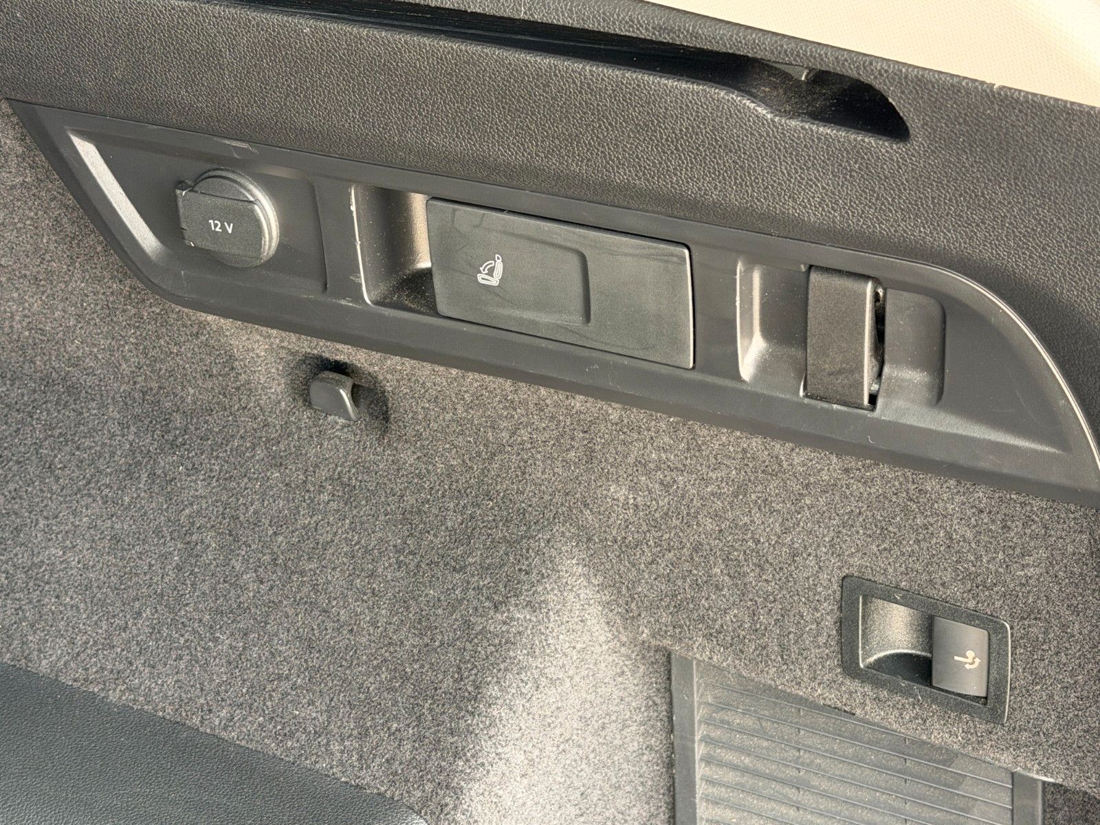 Fahrzeugabbildung SKODA Kodiaq 2.0 TSI Style *Pano*Standhzg*7Si*ACC*AHK*