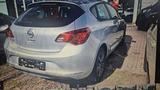 Opel Astra J Lim. 5-trg. Selection - Opel Astra: Selection