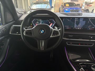 BMW X7 - 12