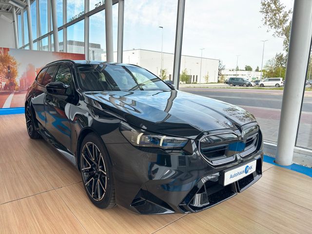 BMW M5 xDrive Competition Touring Vollausstattung