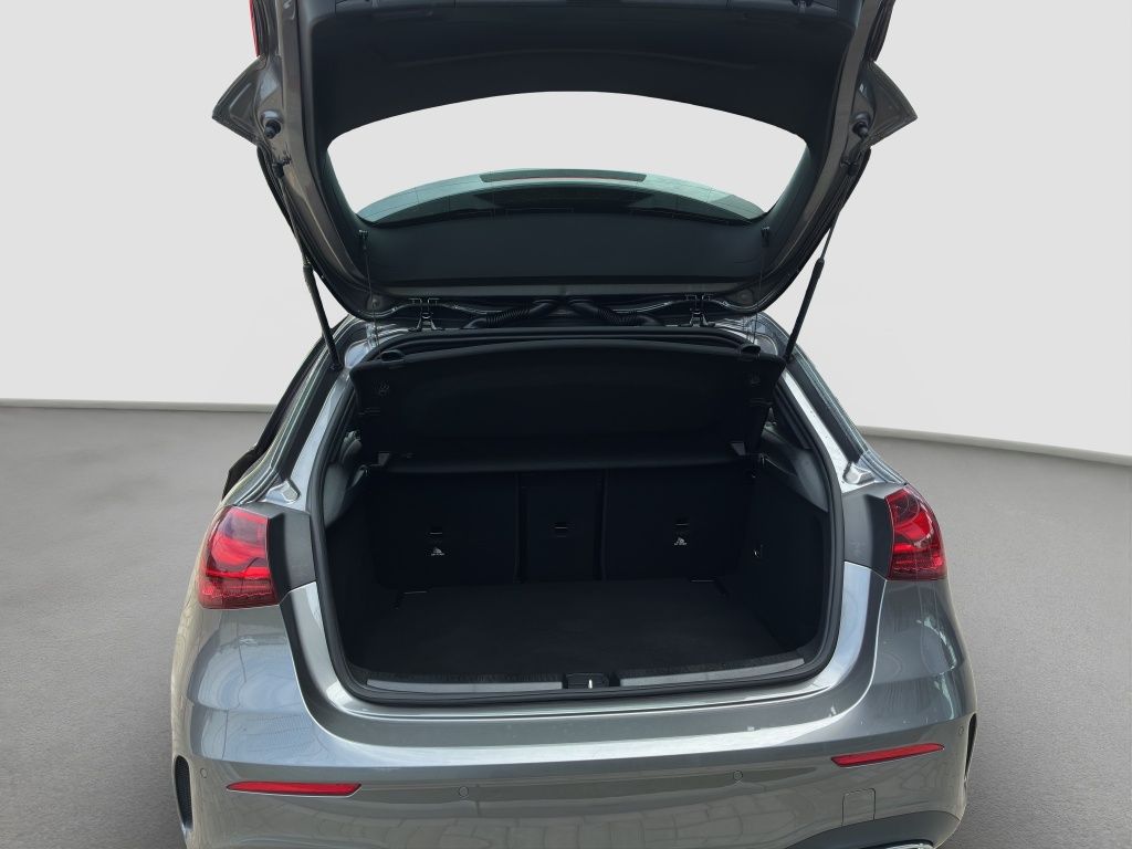 Fahrzeugabbildung Mercedes-Benz A 180 Kompaktlimousine AMG*PANO-SD*LED*DAB*K-GO*