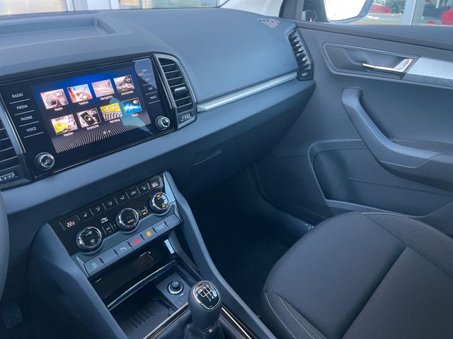 Skoda Karoq 1.5 TSI Tour *AHK*NAVI*SHZ*KESSY*MATRIX*