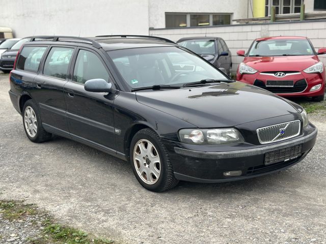 Volvo V70 2.4 T Comfort -Automatik -Leder -2.Hand