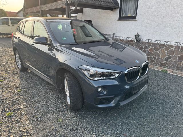 BMW X1 sDrive 18 i Advantage,Navi,AHK,LED