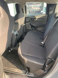 Bild 14 Isuzu D-Max Double Cab 4WD L + Beschichtung und AHK
