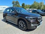 BMW X1 sDrive 18 d xLine*Auto*Pano*LED*1-Hand*S-Heft - BMW X1: Braun