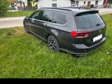 Volkswagen Passat R-LINE 150PS DSG Business*AHK*Massage - VW Passat von privat