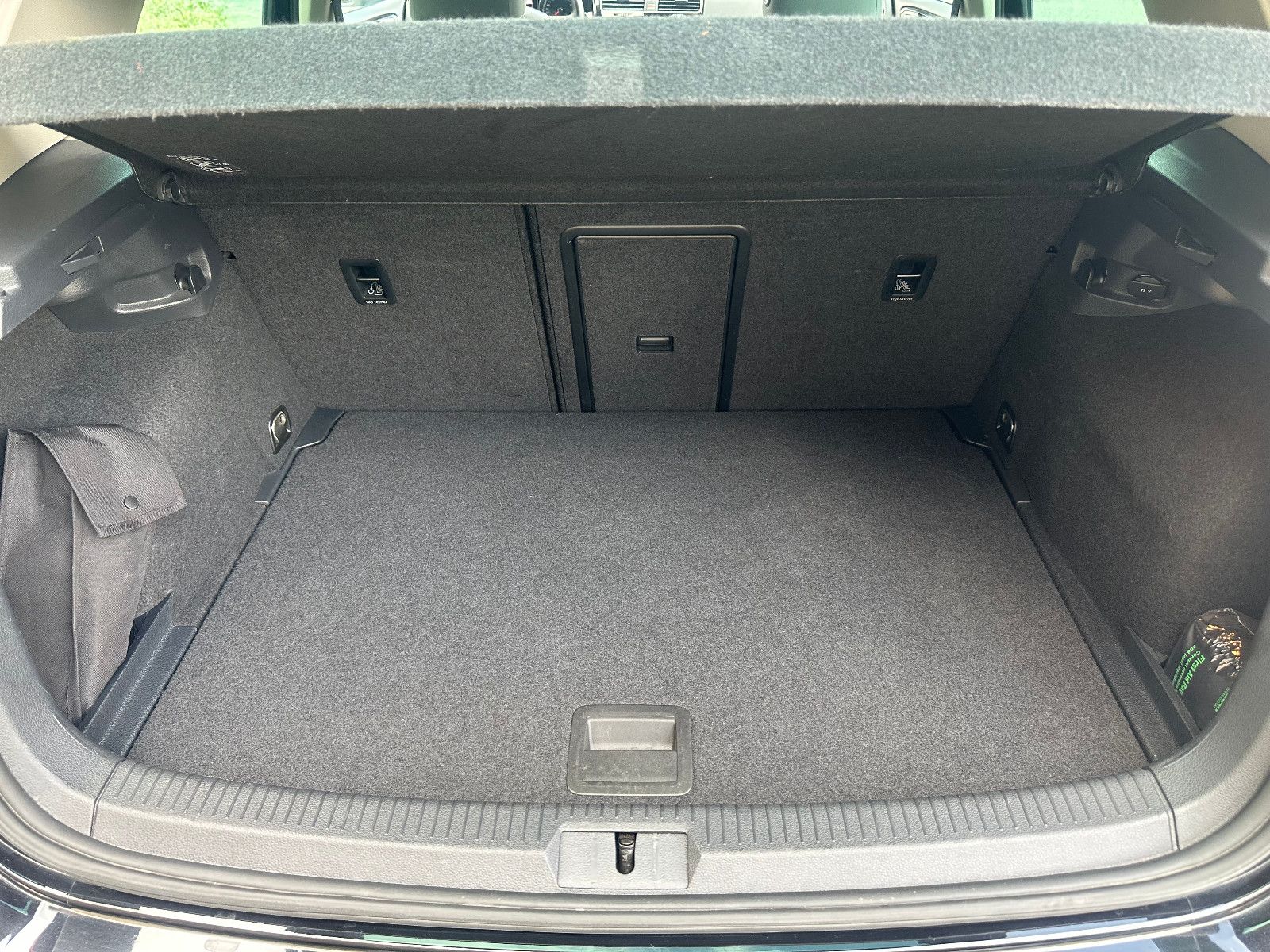 Fahrzeugabbildung Volkswagen GOLF VII R LINE+HIGHLINE BMT
