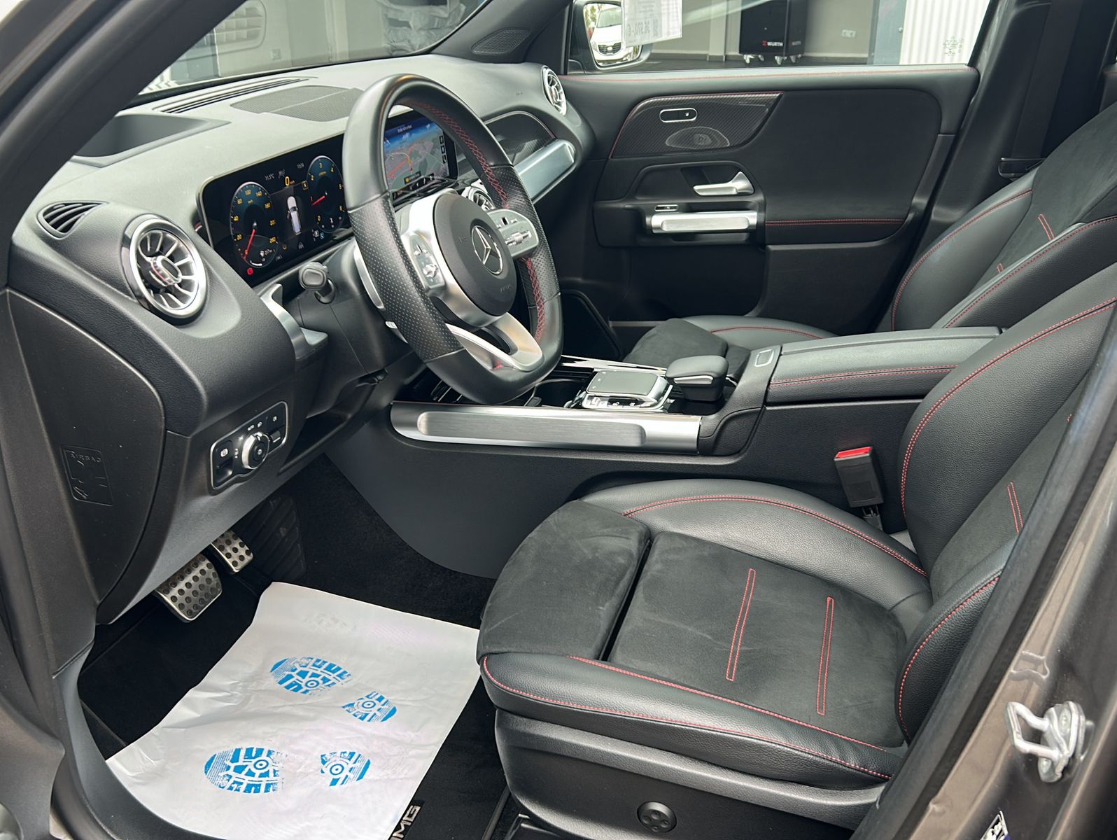 Fahrzeugabbildung Mercedes-Benz GLB 220 d AMG Line 7 Sitzer