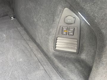 Volkswagen Touareg - 10