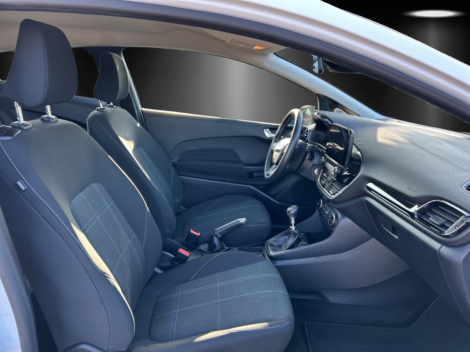 Fahrzeugabbildung Ford Fiesta 1.0 EcoBoost Cool&Connect S/S