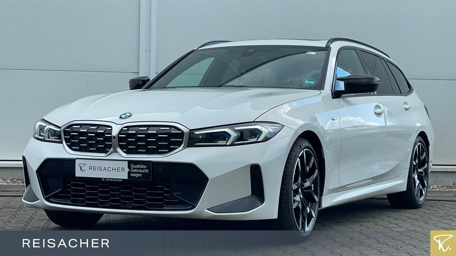 BMW M340i A xDrive Tour. AHK HUD LCPro Pano LED 19"