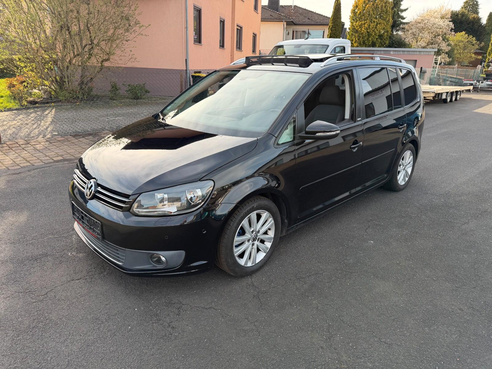 Volkswagen Touran Style BMT Panorama Navi AHK