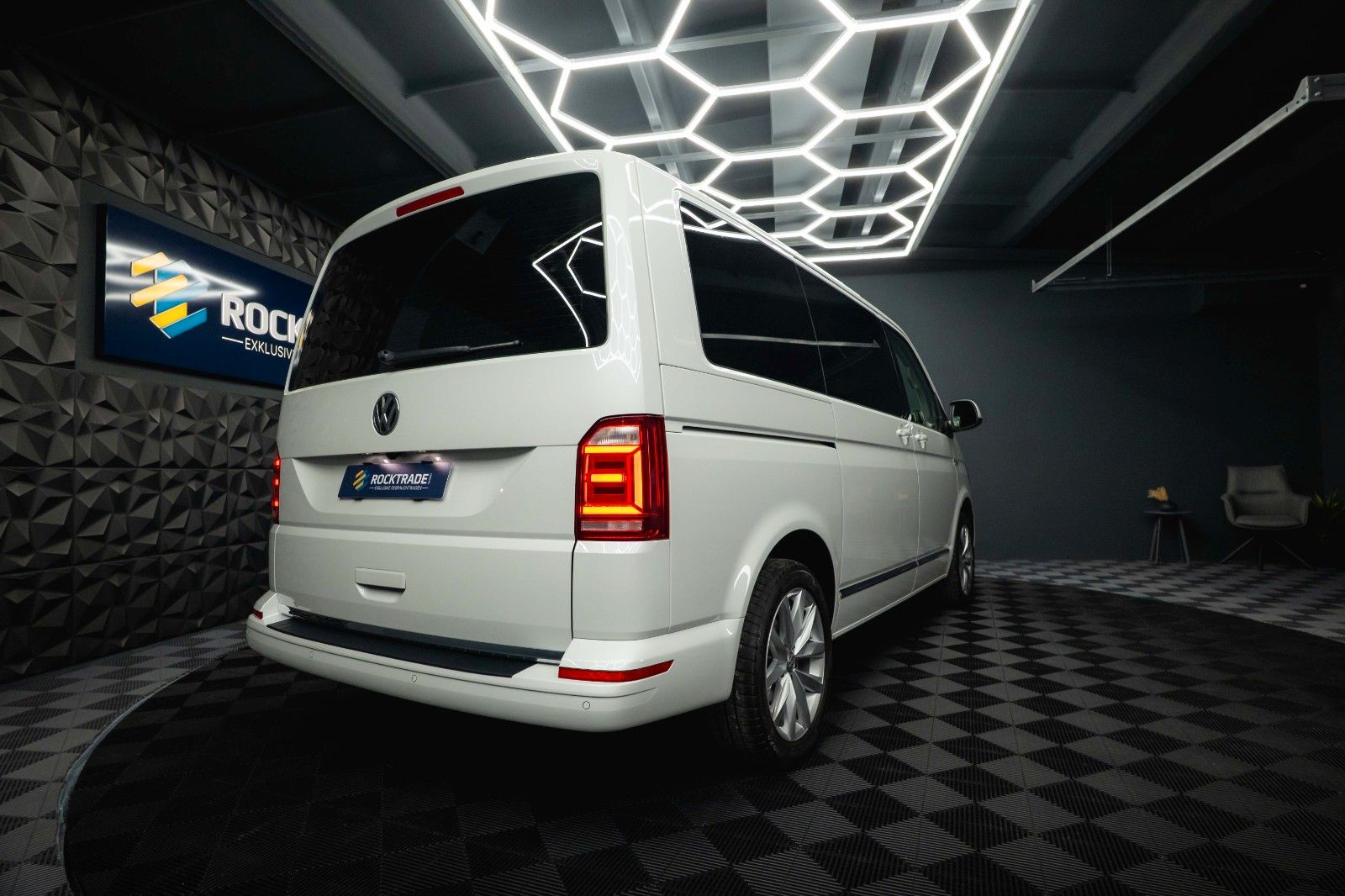 Fahrzeugabbildung Volkswagen T6 Multivan Generation Six *LED*Memory*ACC*