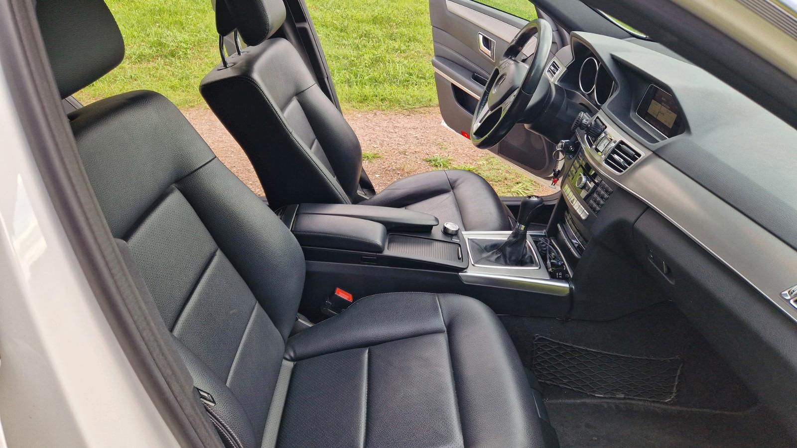 Mercedes-Benz E 220 CDI T-Modell TÜV neu