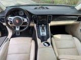 Porsche PanameraGTS Sthz, FondEntertainment, chrono - Porsche Panamera aus 2015