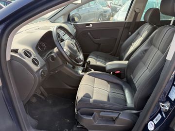 Volkswagen Golf - 11