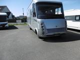 Niesmann + Bischoff Flair 7100 I mit Hubbett Sonderlackierung Silber - Niesmann + Bischoff Flair 7100i