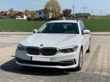 BMW 520i Touring Luxury Line | AHK | HUD | Leder - BMW 520 mit Benzin-Antrieb