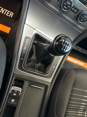 Volkswagen Golf VII Lim. Lounge BMT *PDC*