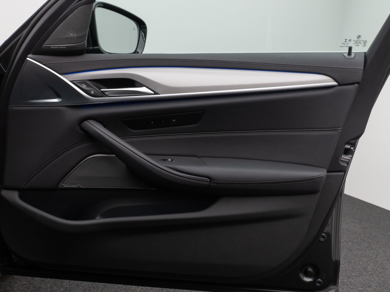 Fahrzeugabbildung BMW 530d xD Luxury Line Kamera HUD DAB H/K Laser AHK